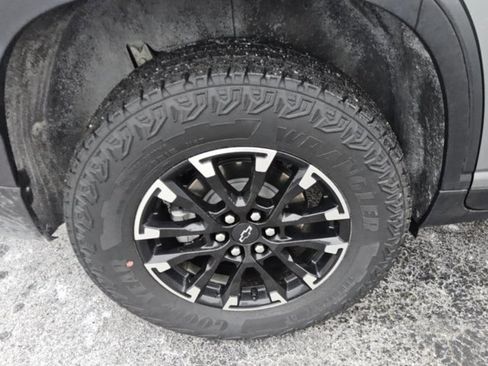 Used 2024 Chevrolet Traverse Z71 image 10