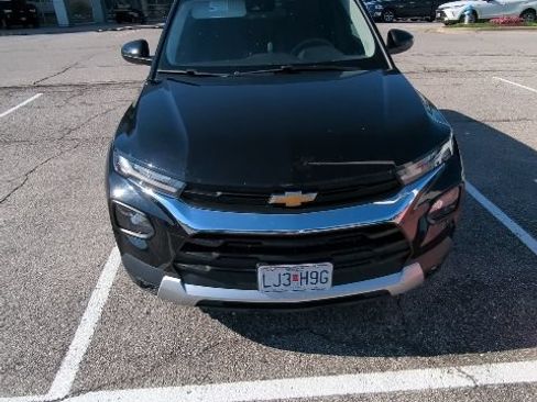 Used 2023 Chevrolet TrailBlazer LT FWD image 3