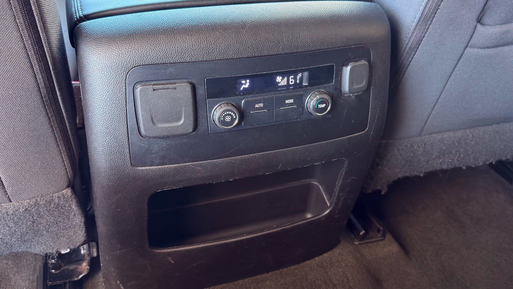 Used 2018 Chevrolet Tahoe LS RWD image 29