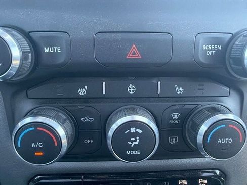 Used 2021 RAM 1500 Big Horn AWD/4WD image 19