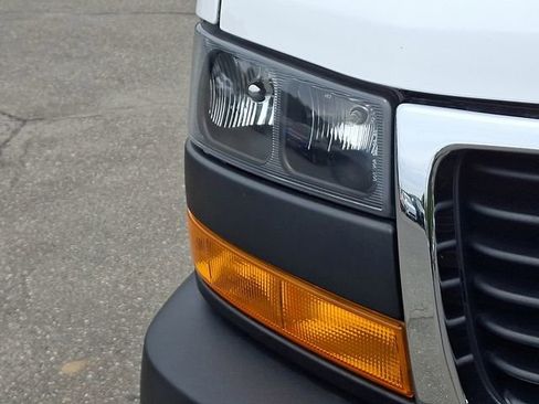 Used 2024 GMC Savana 2500 w/ Driver Convenience Package RWD image 27