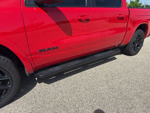 Used 2020 RAM 1500 Laramie AWD/4WD image 9