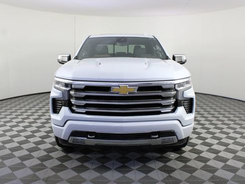New 2026 Chevrolet Silverado 1500 High Country w/ High Country Premium Package AWD/4WD image 31