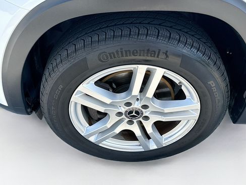 Used 2021 Mercedes-Benz GLB 250 image 33