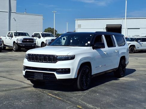 Used 2024 Jeep Grand Wagoneer L Series II w/ Quick Order Packagew 28T AWD/4WD image 2