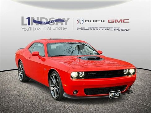 Used 2023 Dodge Challenger R/T w/ Plus Package image 1