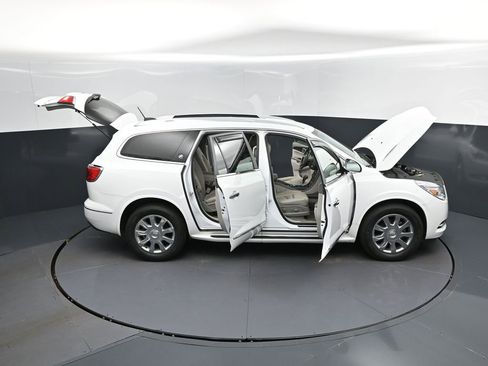 Used 2017 Buick Enclave Premium image 52