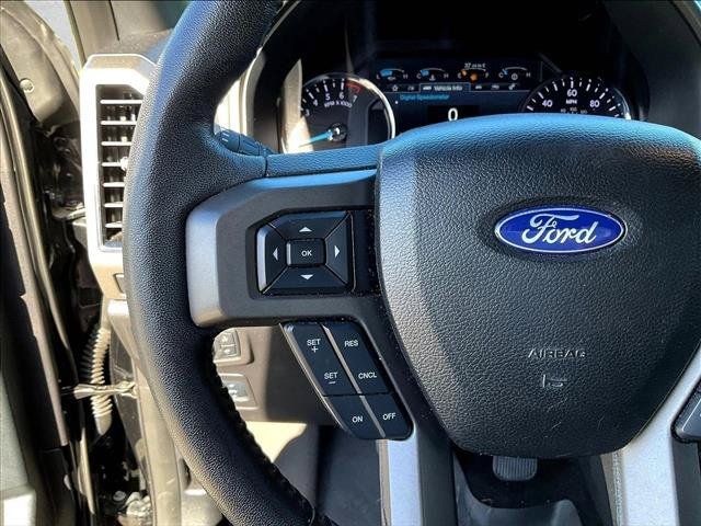 Used 2018 Ford Expedition XLT w/ Equipment Group 202A RWD image 16