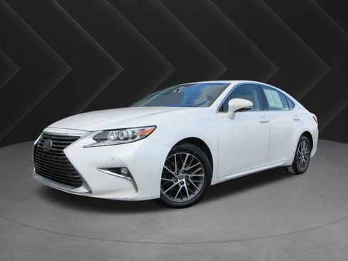 Used 2017 Lexus ES 350 w/ Navigation System Package FWD image 1