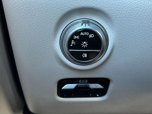 Certified 2025 Mercedes-Benz C 300 C 300 image 31