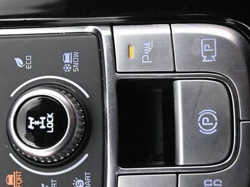 Used 2024 Kia Telluride SX Prestige X-Pro AWD/4WD image 23
