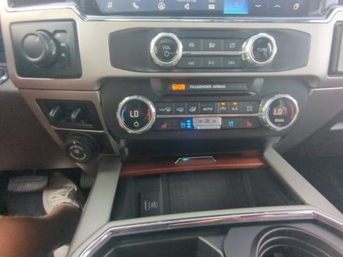 Used 2022 Ford F350 King Ranch w/ King Ranch Ultimate Package AWD/4WD image 14