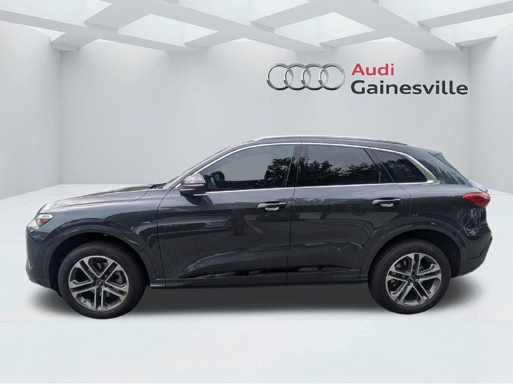 Used 2025 Audi Q5 Premium w/ Convenience Package AWD/4WD image 10