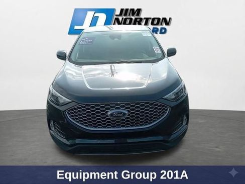 Used 2024 Ford Edge SEL w/ Convenience Package AWD/4WD image 3