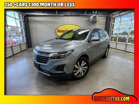 Used 2023 Chevrolet Equinox LT FWD image 1
