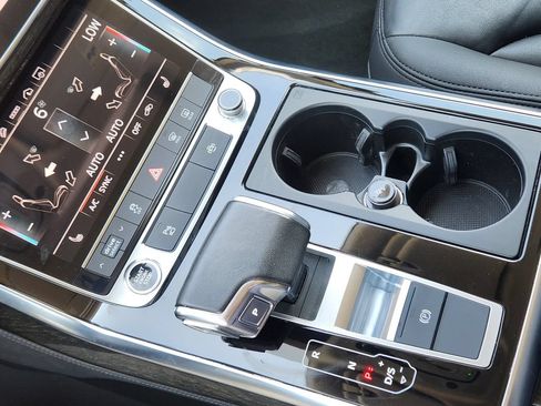 Used 2023 Audi Q7 3.0T Premium Plus AWD/4WD image 9