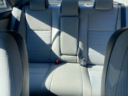 Used 2016 Toyota Camry XLE image 18