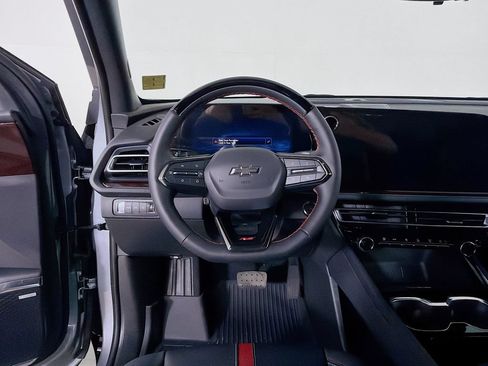 New 2026 Chevrolet Traverse RS w/ LPO, Floor Liner Package AWD/4WD image 19