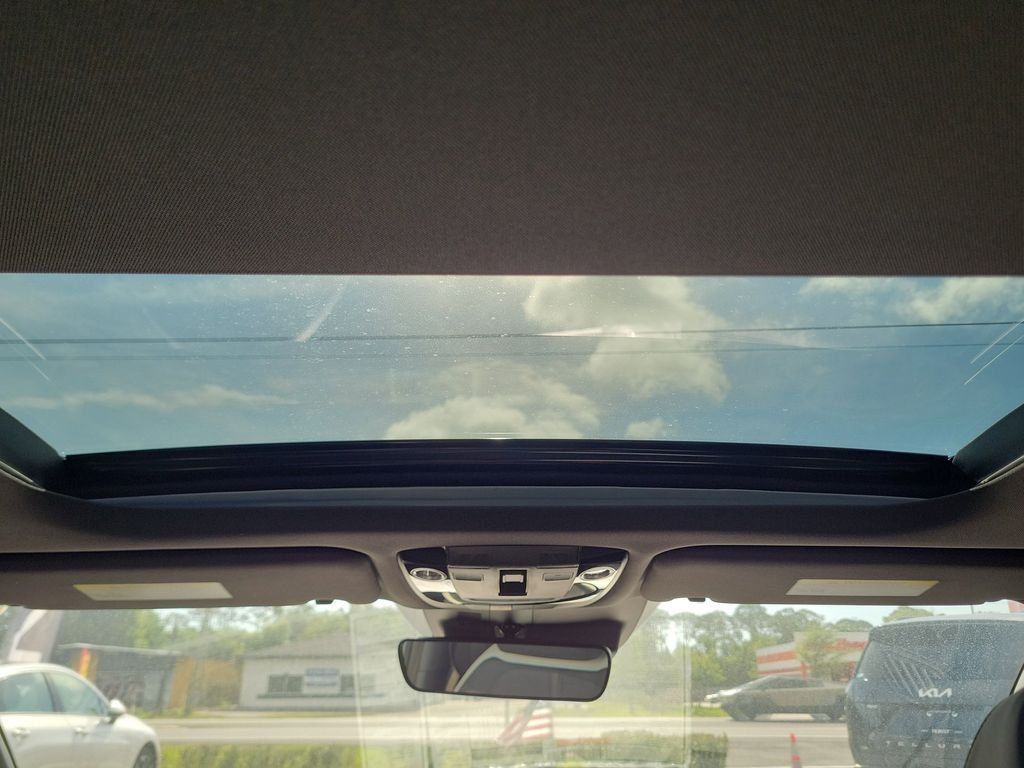 New 2026 Kia K5 GT-Line w/ GT-Line Premium Package FWD image 18