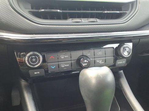 Certified 2023 Jeep Compass Altitude AWD/4WD image 17