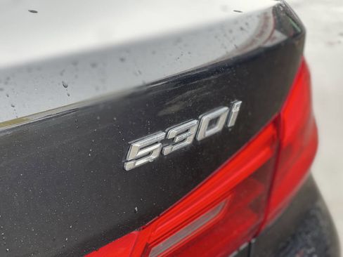 Used 2018 BMW 530i xDrive 530i xDrive AWD 4dr Sedan image 8