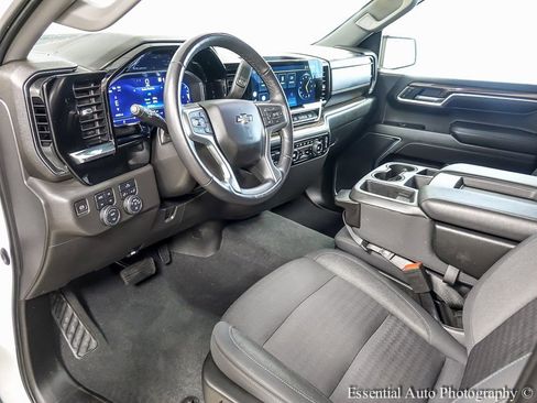 Used 2022 Chevrolet Silverado 1500 LT Trail Boss w/ Protection Package image 11