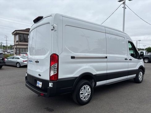 Used 2023 Ford E-Transit Medium Roof RWD image 5