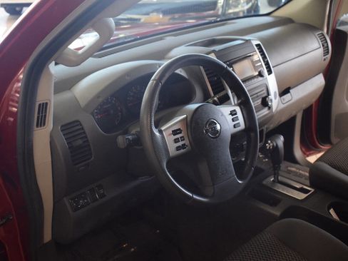 Used 2013 Nissan Frontier SV RWD image 42