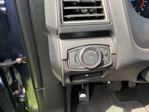 Used 2019 Ford Explorer XLT w/ Class III Trailer Tow Package FWD image 13