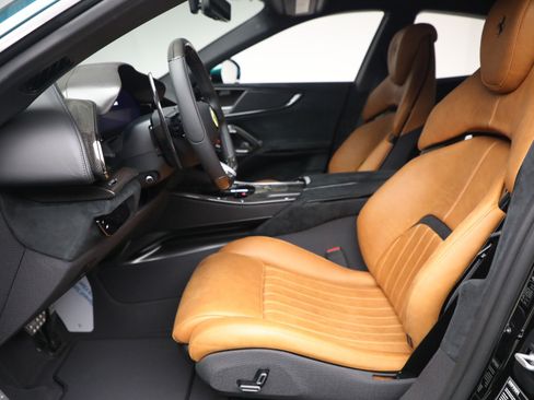Certified 2026 Ferrari Purosangue AWD/4WD image 16