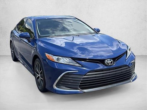 Certified 2024 Toyota Camry XLE FWD image 3