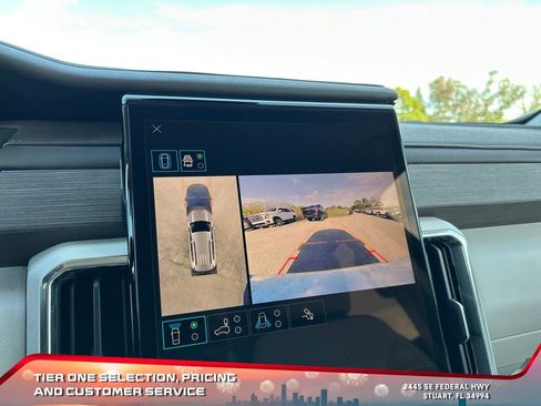 Used 2024 GMC Acadia Denali image 32