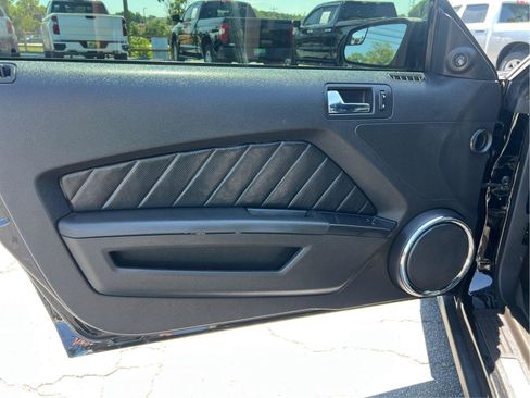 Used 2012 Ford Mustang Premium RWD image 12