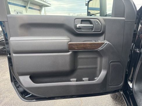 Used 2025 GMC Sierra 2500 SLE w/ SLE Convenience Package AWD/4WD image 18