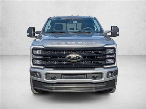 Used 2024 Ford F250 XLT w/ Black Appearance Package image 2