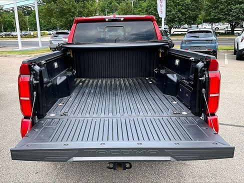 Used 2024 Toyota Tacoma TRD Off-Road w/ TRD Off Road Upgrade Package AWD/4WD image 30