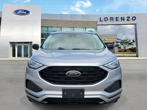 Used 2022 Ford Edge SE w/ Black Appearance Package AWD/4WD image 2