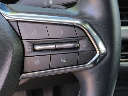 Certified 2025 Chevrolet Equinox LT w/ Safety and Technology Package image 12