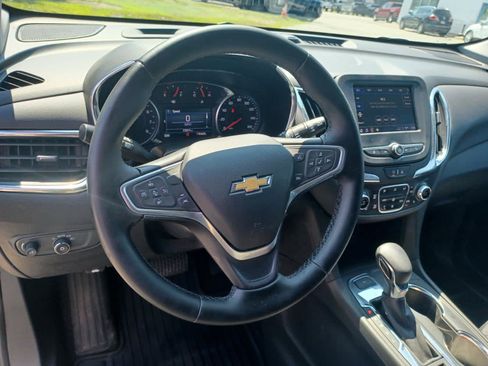 Used 2023 Chevrolet Equinox LT AWD/4WD image 9