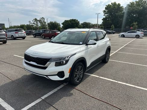 Certified 2023 Kia Seltos S FWD image 18