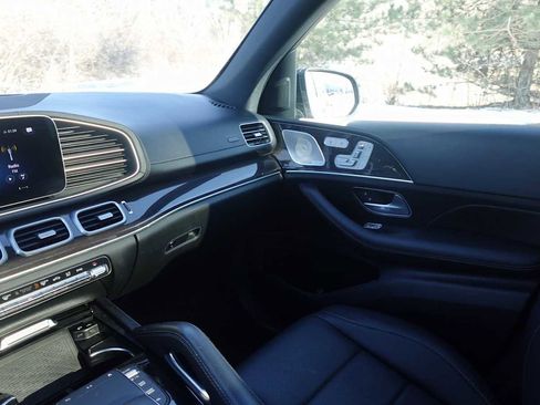 Certified 2022 Mercedes-Benz GLS 450 4MATIC image 21