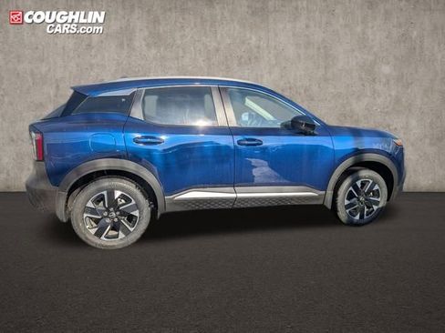 New 2026 Nissan Kicks SV w/ SV Premium Package image 9