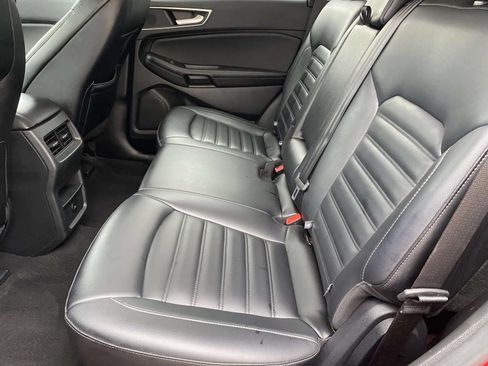 Used 2024 Ford Edge SEL AWD/4WD image 11
