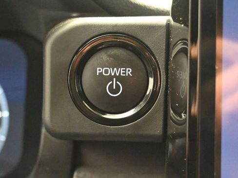 Used 2024 Toyota Tacoma Trailhunter image 22