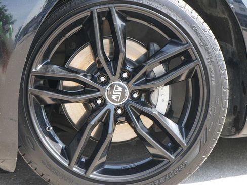Used 2023 Tesla Model 3 Standard Range RWD image 2