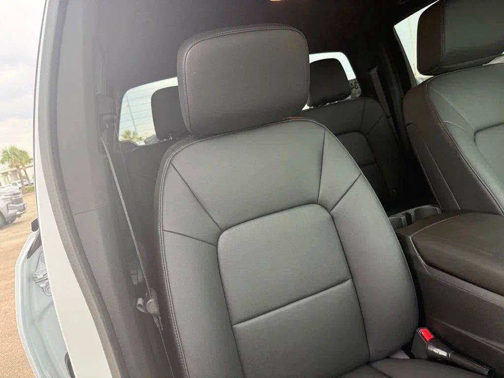 New 2026 Chevrolet Colorado LT w/ LT Convenience Package AWD/4WD image 46
