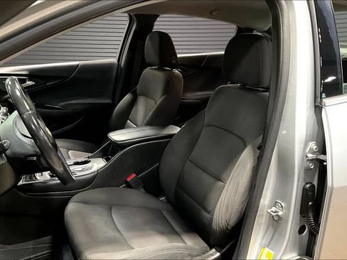 Used 2018 Chevrolet Malibu LT FWD image 20