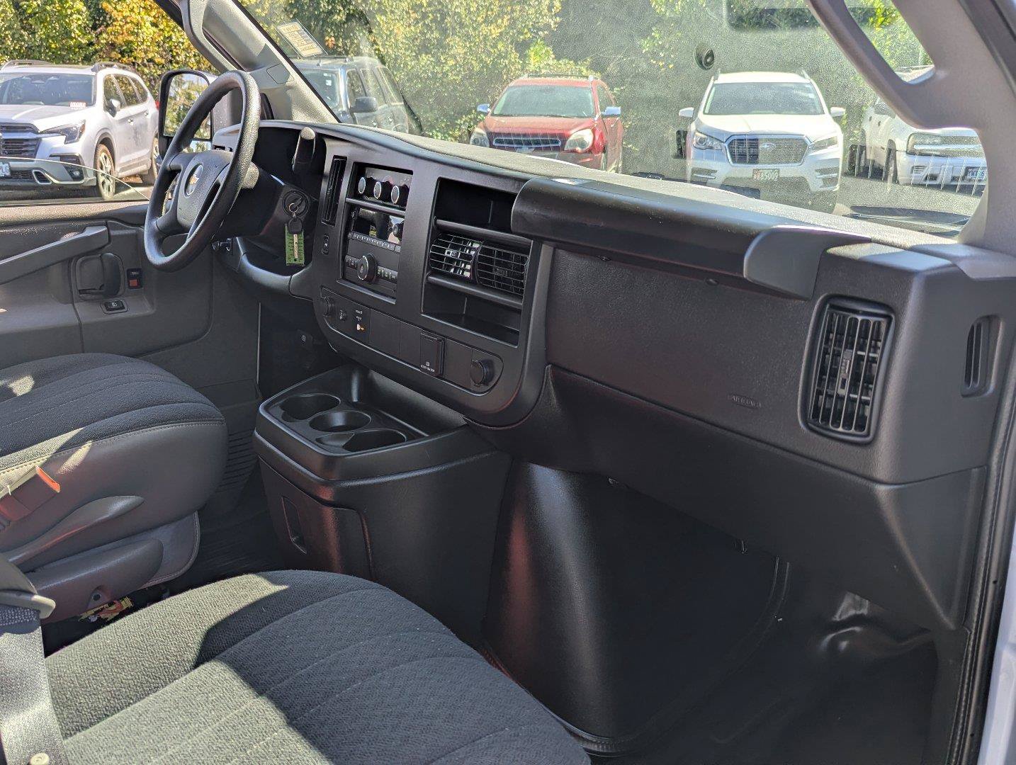 Used 2025 Chevrolet Express 2500 w/ Driver Convenience Package RWD image 27