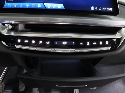 Used 2024 Cadillac Lyriq Sport AWD/4WD image 11