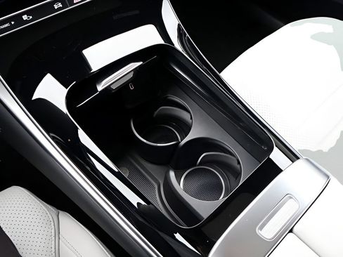 Certified 2026 Mercedes-Benz GLC 300 4MATIC image 28